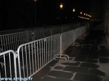 Début de la queue a 5H10 au Carrousel du Louvre