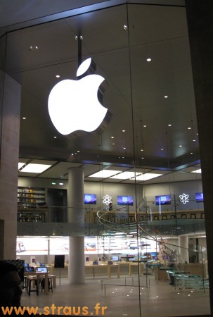 Apple Store du Carrousel du Louvre, première photo