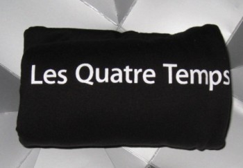 Les Quatre Temps - TShirt Apple